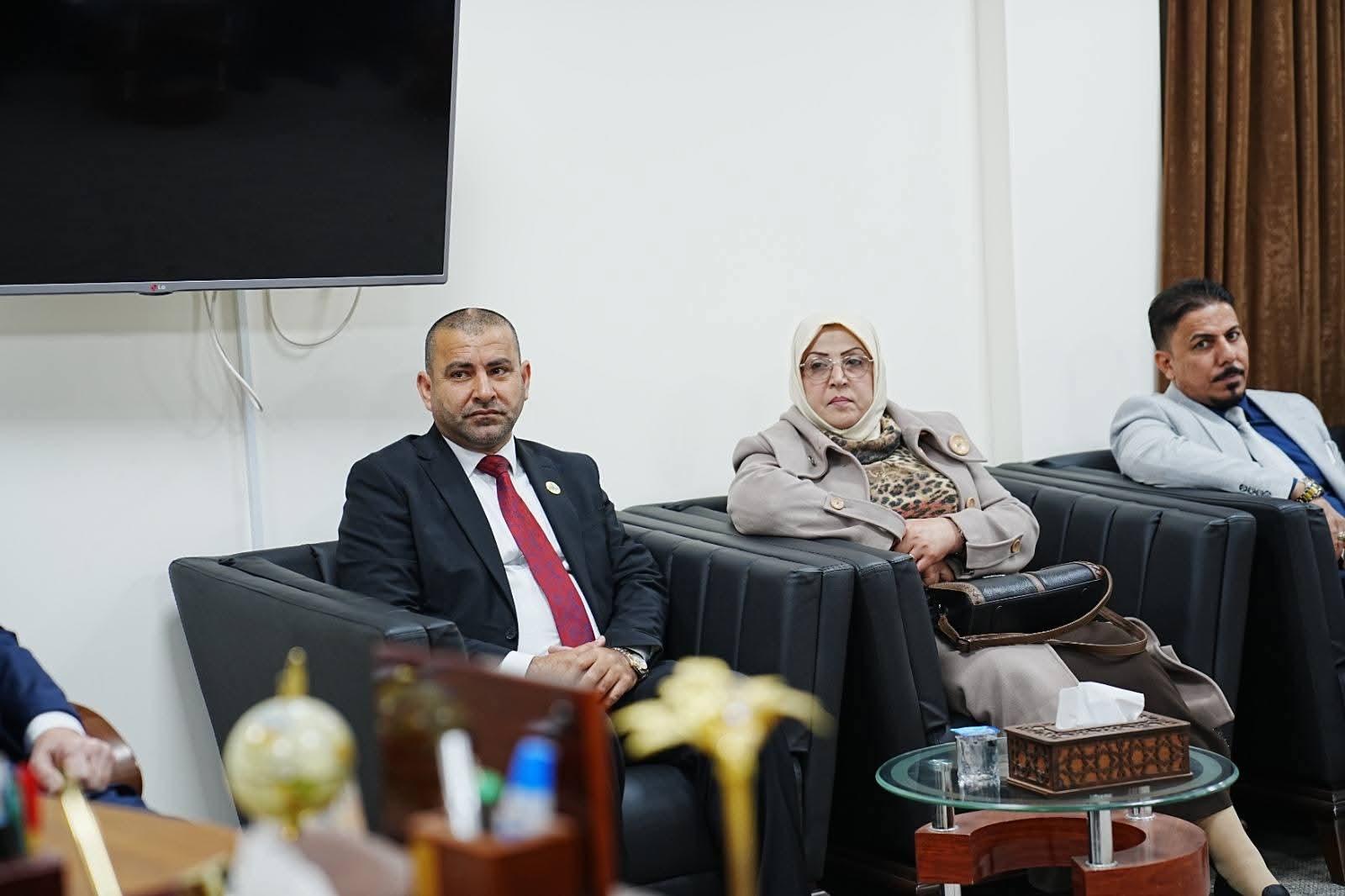 The university president receives a delegation from the Program Accreditation Council.
