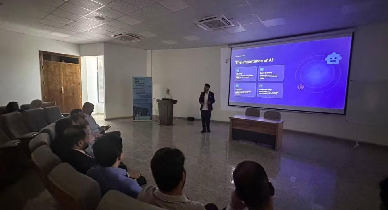 Information Technology College Students Deliver Scientific Lecture 