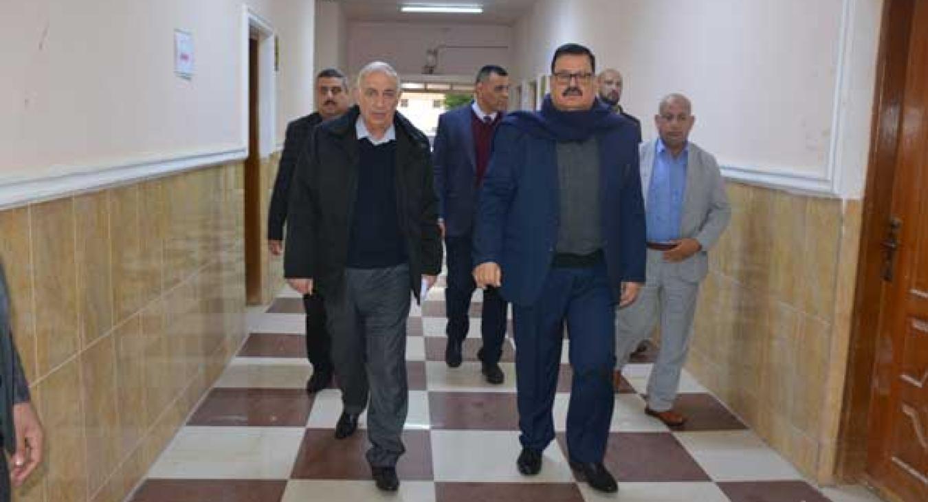 The university president inspects the progress of postgraduate students’ exams
