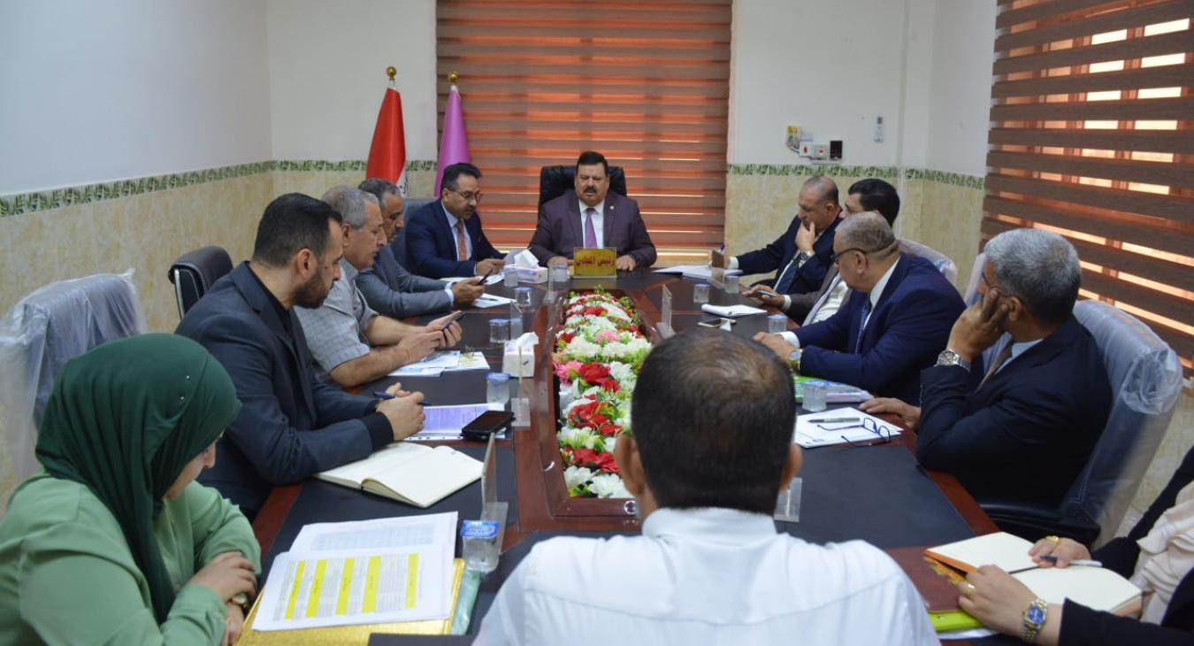 The President of the University of Fallujah attends the first session of the Council of the College of Applied Sciences