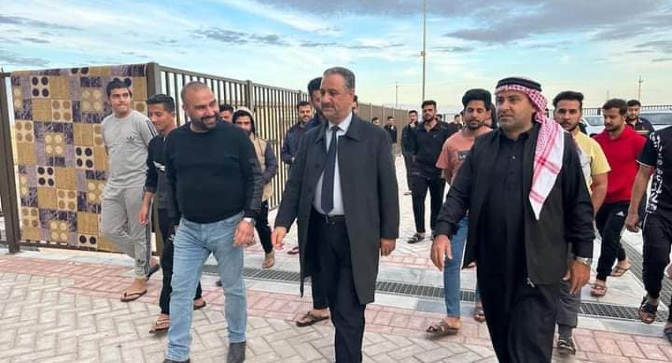 The President of the University of Fallujah conducts an inspection visit to the student housing complex at the site of the new university city